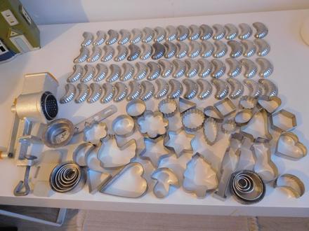 Mlynček na orechy + formičky, kovové, 