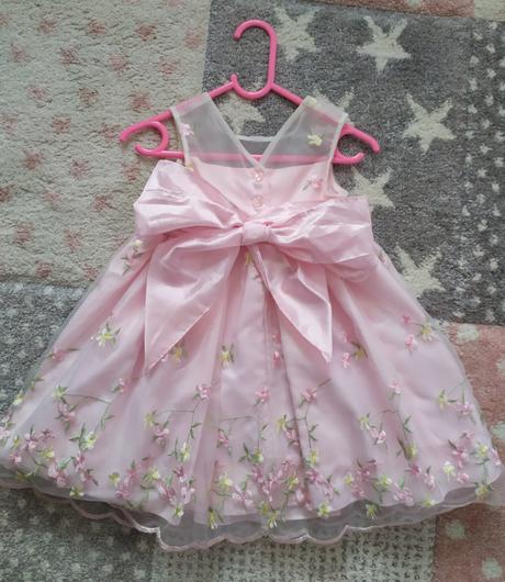 Slávnostné šatky, 92