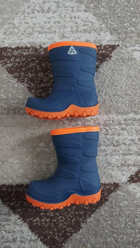 Zateplené gumáky, 22