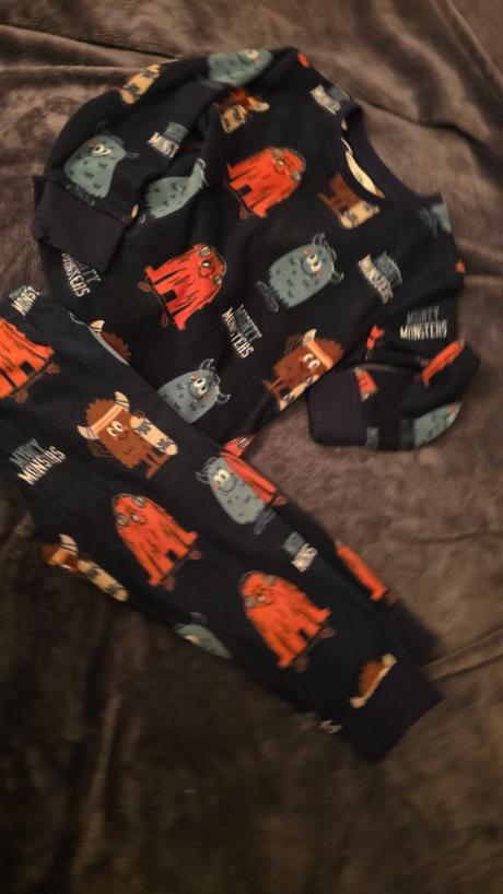 Teply set domsce oblecenie c 98, c&a,98