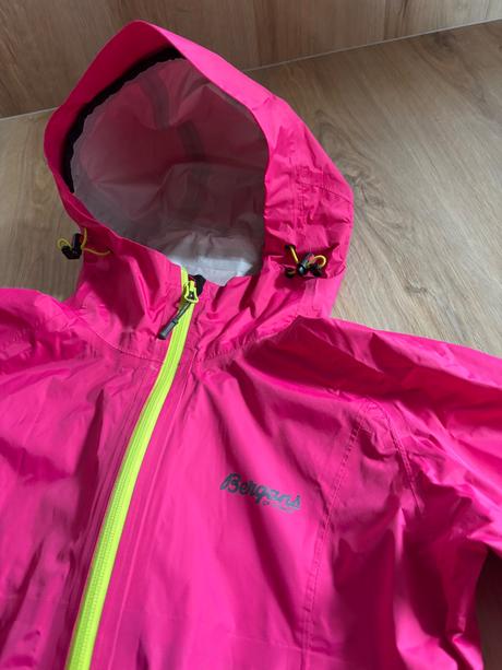 Ľahučká bergmans bunda, 164