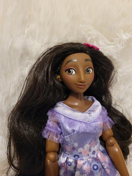 Disney isabela madrigal encanto carovny svet, 
