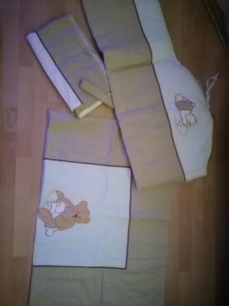 Suprava do postielky., šírka (cm): 100,dĺžka (cm): 135