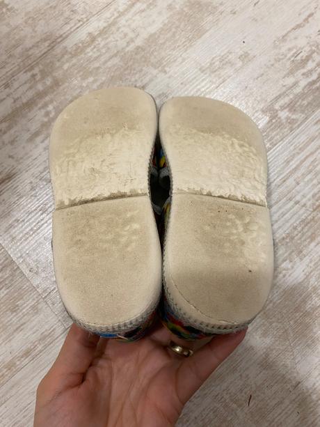 Papuce manik, manik,28