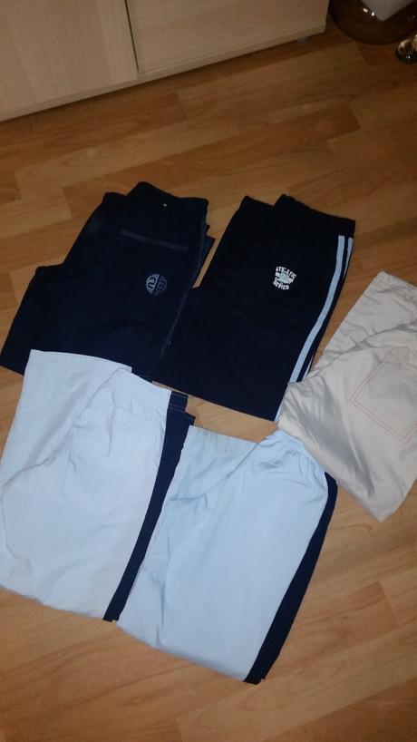 Sustakove nohavice, 122–134