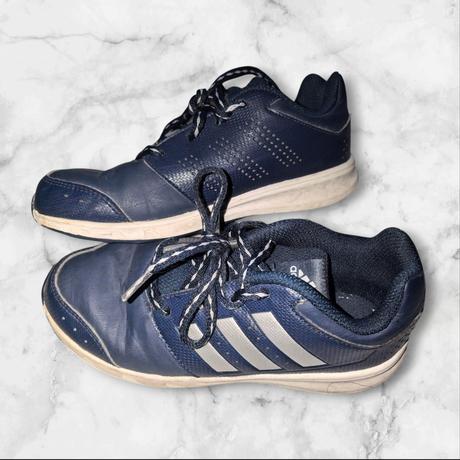 Tenisky adidas, adams,32