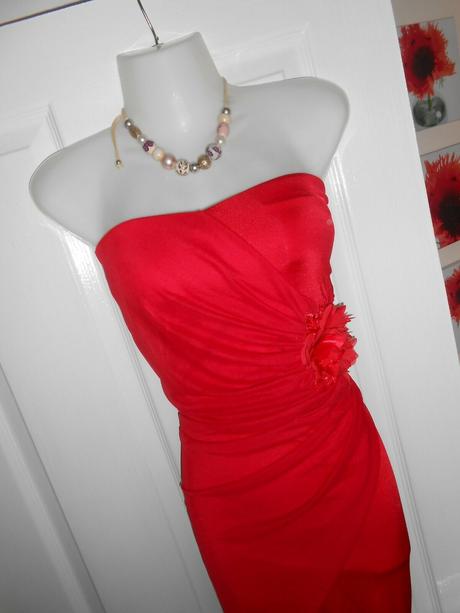 Bezramienkove saty, velkost 44, jane,44