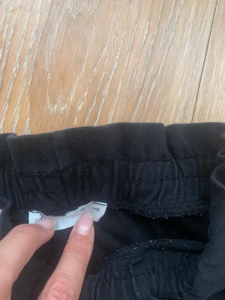 Voľne nohavice, zara,152