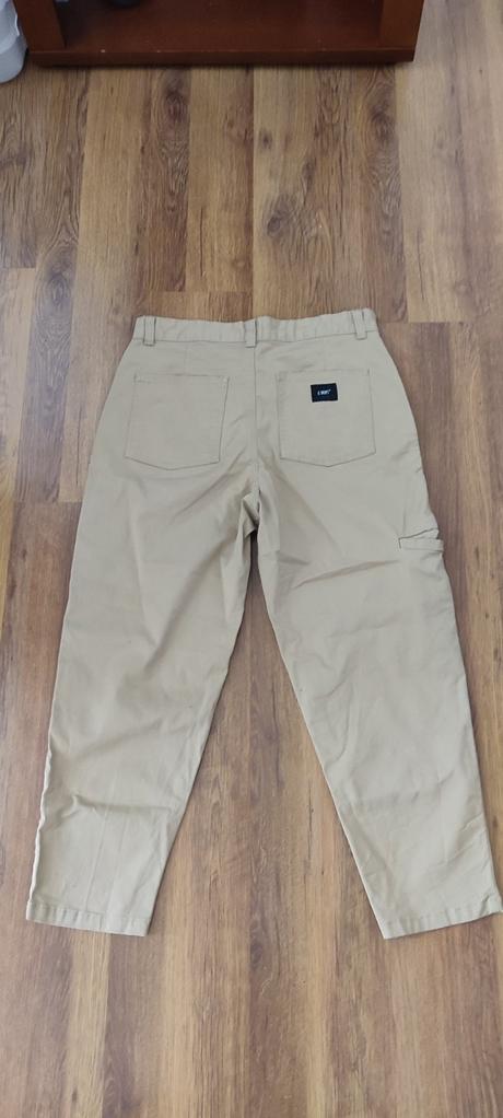 Nohavice, bershka,40