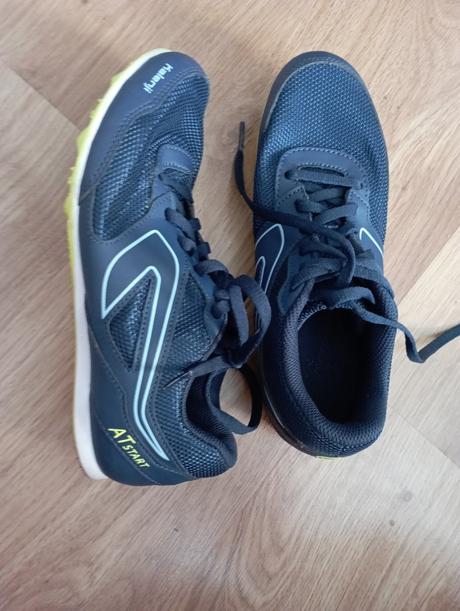 Bežecké tretry, 38