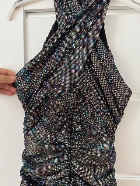 Leskle priliehave šaty, zara,xs