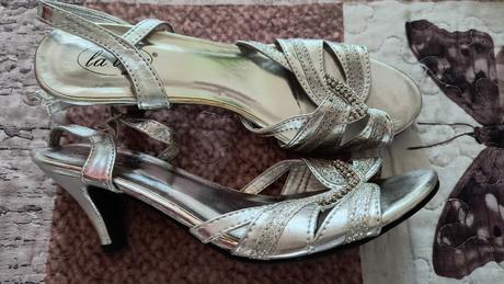 Strieborné sandálky, 37