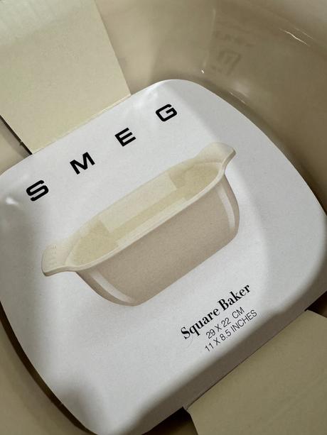 Smeg - krémový štvorcový pekáč, 