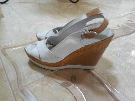 Koženné sandálky, lasocki,38