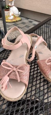 Trblietavé ružové sandálky, 34