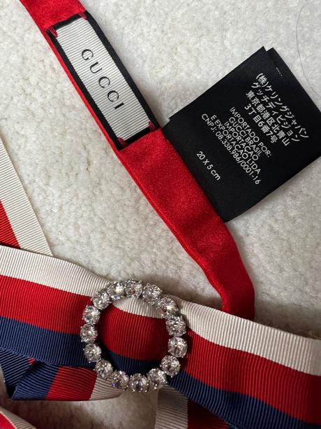 Gucci brošňa a masla do košele, gucci