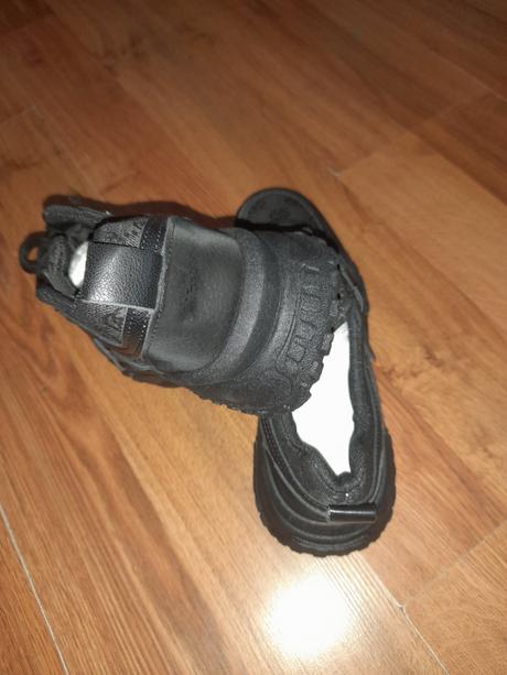 Čierne vyvýšené tenisky, 38