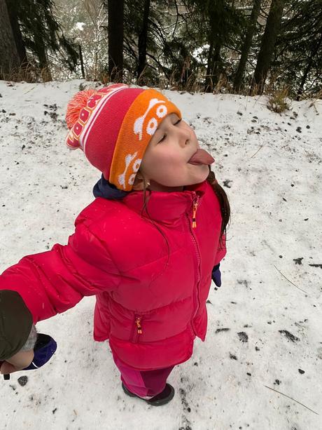 Zimná čiapka s brmbolcom loowfat, 