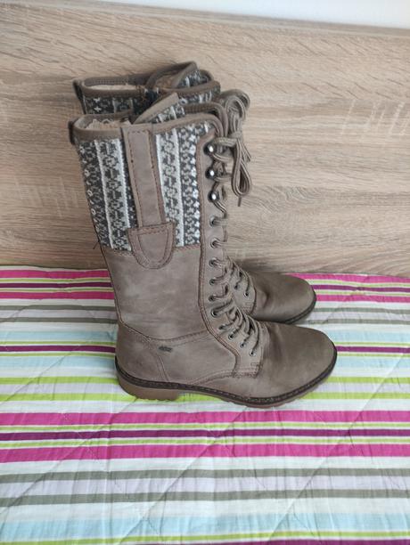 Svetlohnede cizmy, deichmann,38