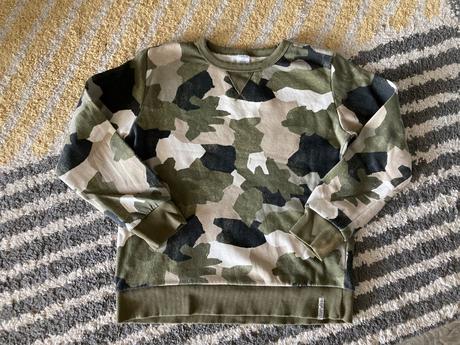 Maskáčová mikina 134/140, lindex,134