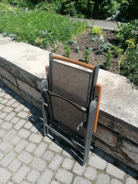 Lehátko -stolicka na opalovanie/ nabytok, 