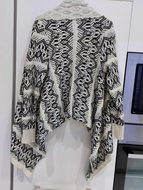 Hrubý béžový kardigán, s