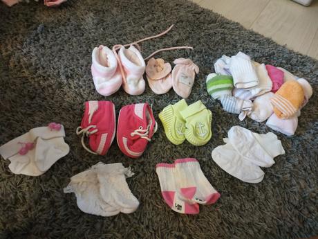 Mix. ponožiek a papučiek, 17