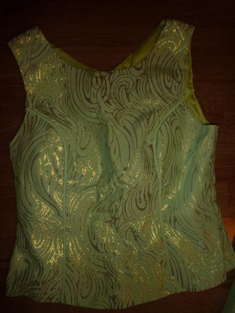 Spoločenský komplet, 36