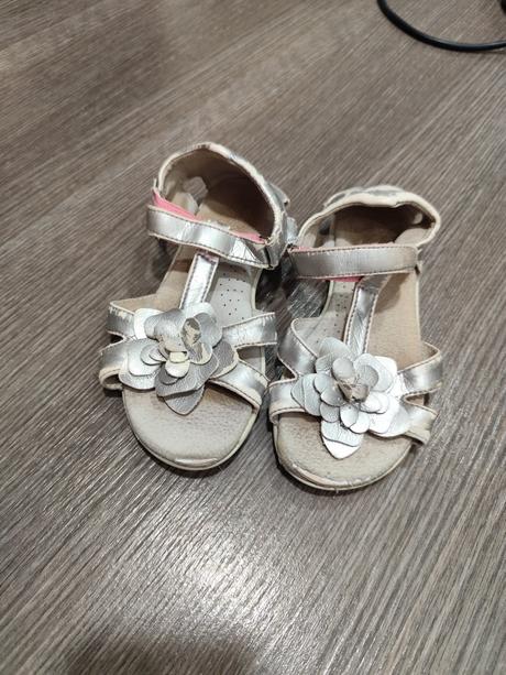 Sandálky veľ. 31, protetika,31