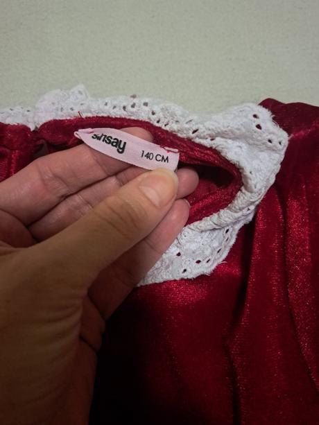 Zamatové šaty, sinsay,140