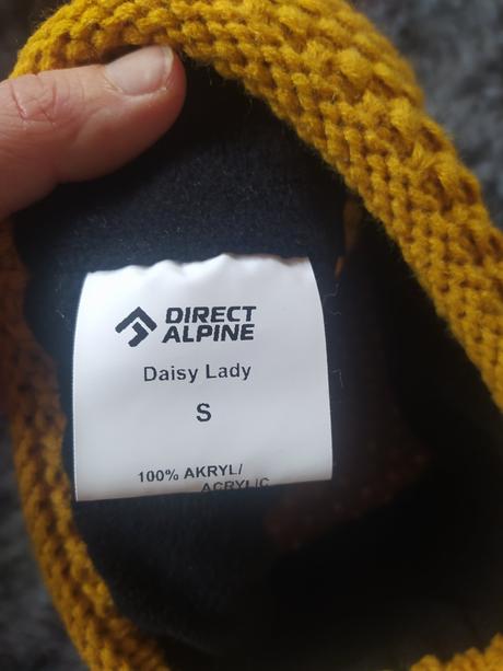 Dámska zimná čiapka, s