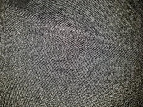 Zara rebrovaný pulovrík, zara,s