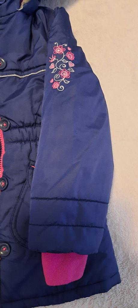 Tepla bunda, kiki&koko,104