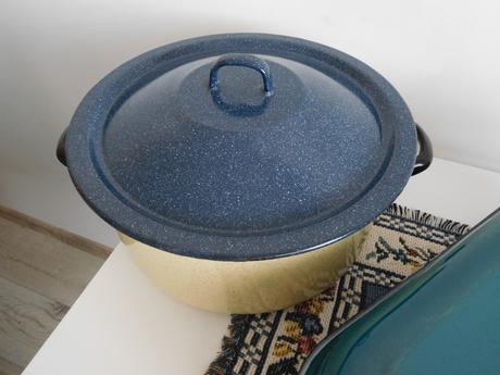 Samltované do kuchyne pekáče, hrnce, 