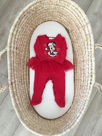 Dievčenské vianočné pyžamko s volánikom, 56