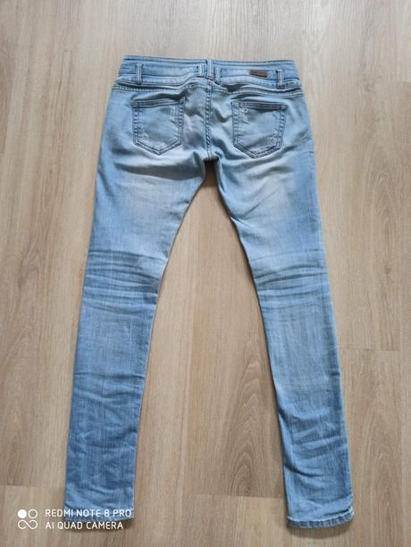 Svetlomodré rifle m/l, m