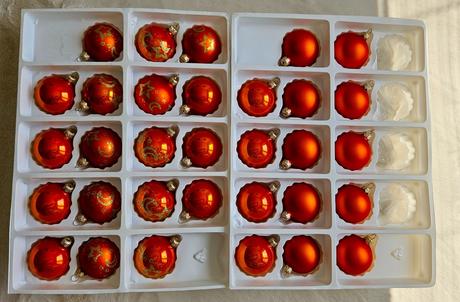Vianocne ozdoby /gule, sklenene, 2 balenia, 32 ks,