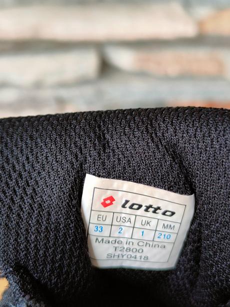 Vychádzková detská obuv zn. lotto, veľ.33, lotto,33