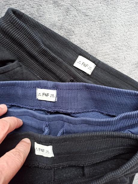 Tepláky v. 104, f&f,104