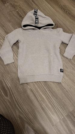 Sveter, reserved,110