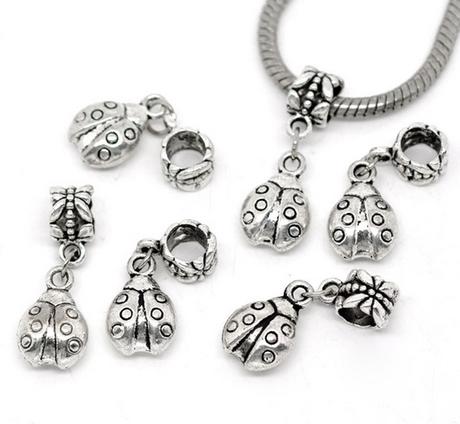 Kovová korálka lienka, 