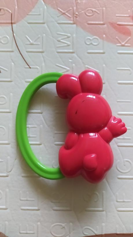 Hrkalka cerveny zajacik, 