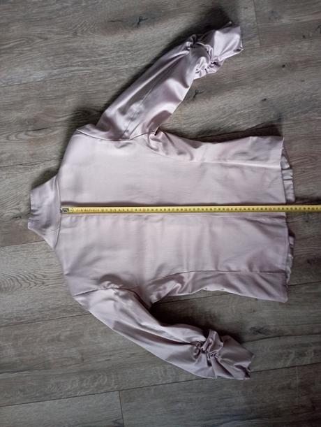 Krásne metalické sako, s