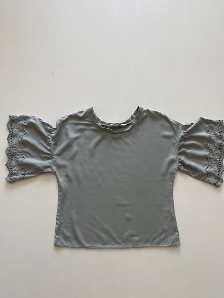 Zelené tričko so zaujímavým rukávom, h&m,170