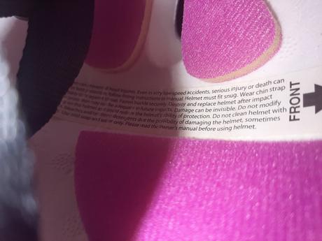 Prilba, korčule, bicykel, kolobežka, s