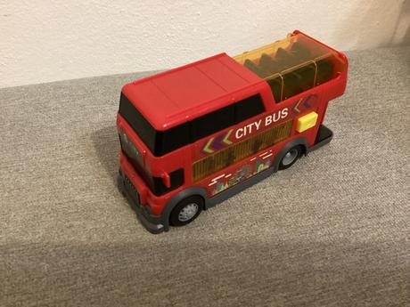 Autobus so svetlom a zvukom,