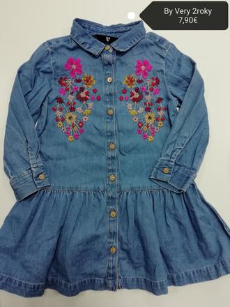 Rifľové bavlnené šaty s vyšitými kvetmi, 92