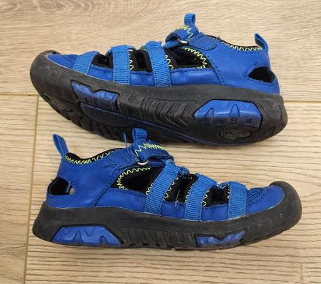 Sandále, decathlon,25