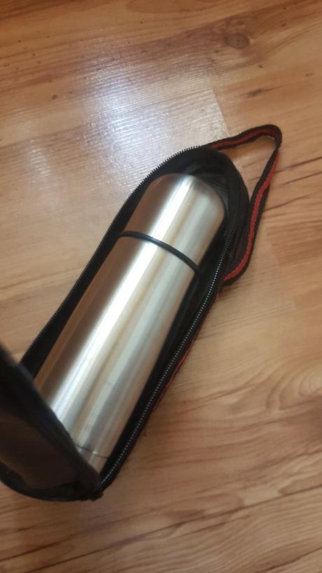 Termoska s prenosným obalom, 