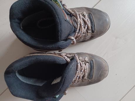 Turisticke topanky 31, 31